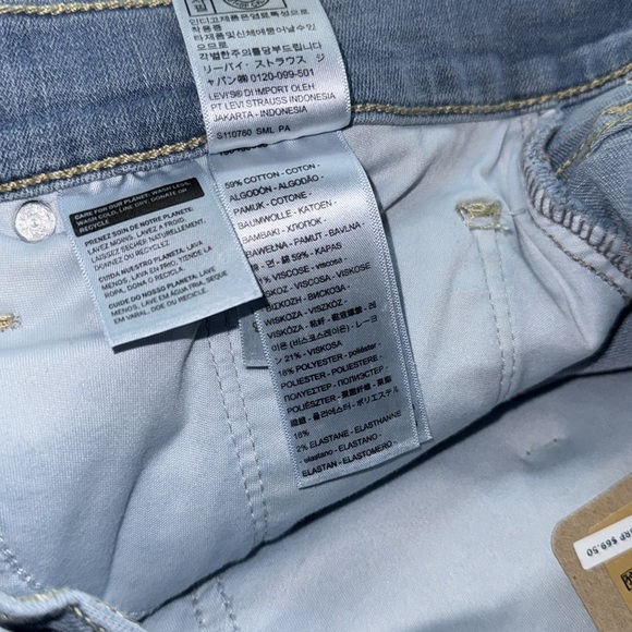 Levi’s Light Blue Denim Jeans 22w shaping skinny 311 stretch NEW baddie - Picture 10 of 10